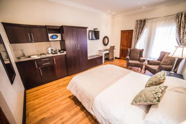 Annvilla Guesthouse Klerksdorp Zewnętrze zdjęcie